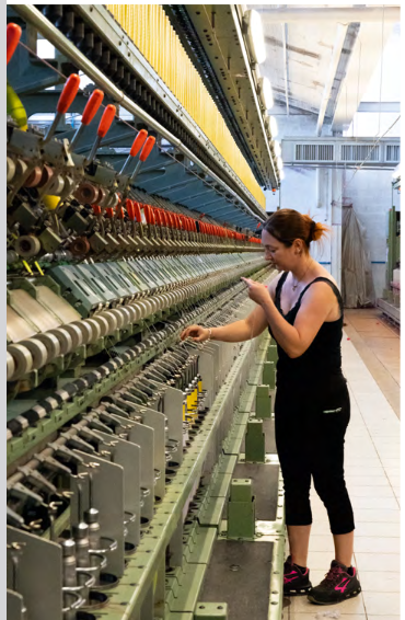 Métiers rares ces savoir-faire qui résistent au temps.